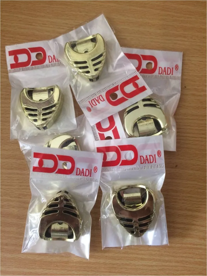 
Colorful heart shape picks holder Custom Logo Musical guitar picks holder 6 picks holder case 