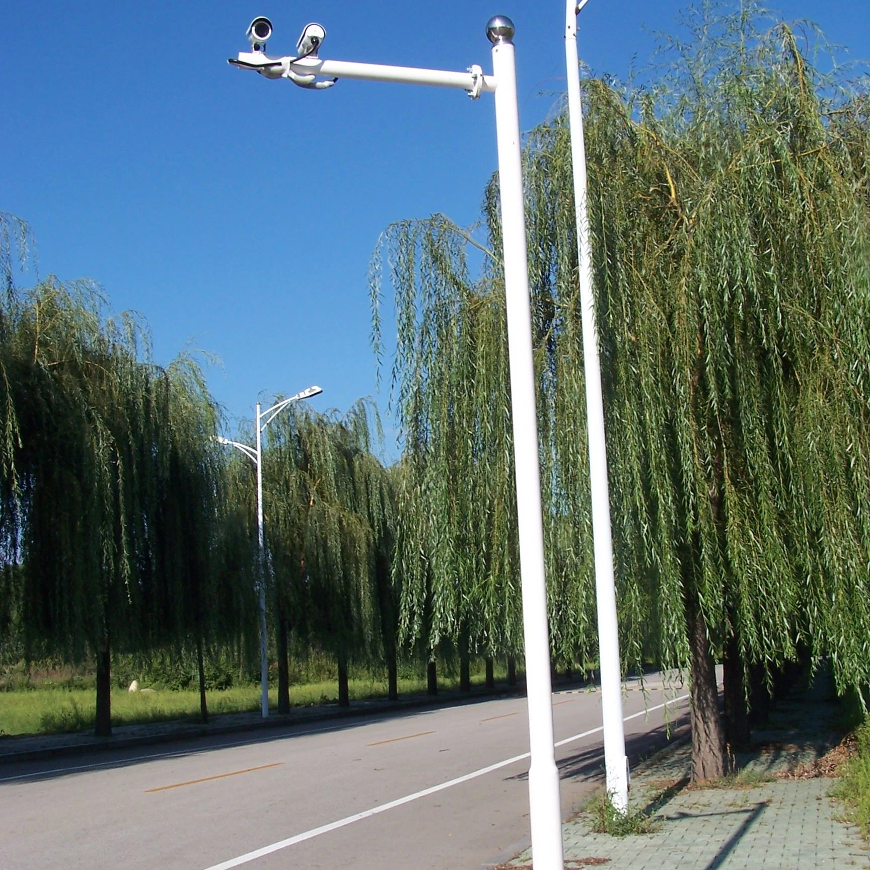 Single/Double Arms Camera Mounting Post Traffic Monitoring Galvanised Steel Pole