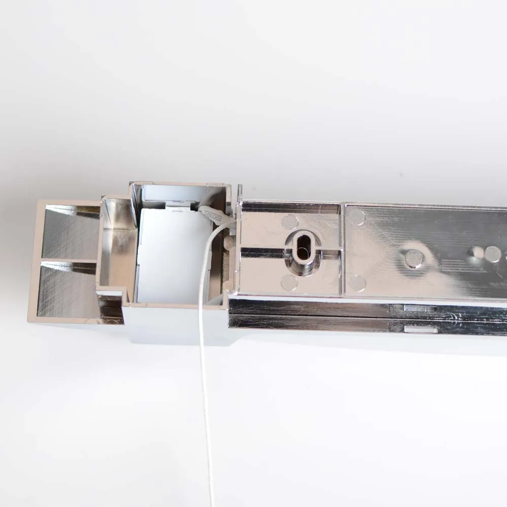 2021 Europe modern 900mm vanity makeup wall mounting bathroom lamp on/off switch chrome paint LED mirror light