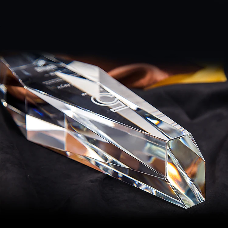 Featured raw k9 crystal trophy and Hold glass prize for graduation gifts