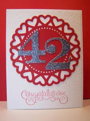  Оптовая продажа тиснение на заказ с логотипом сделай сам бумажная работа ручная день рождения поздравительная открытка печать золотой фольгой штампованная УФ