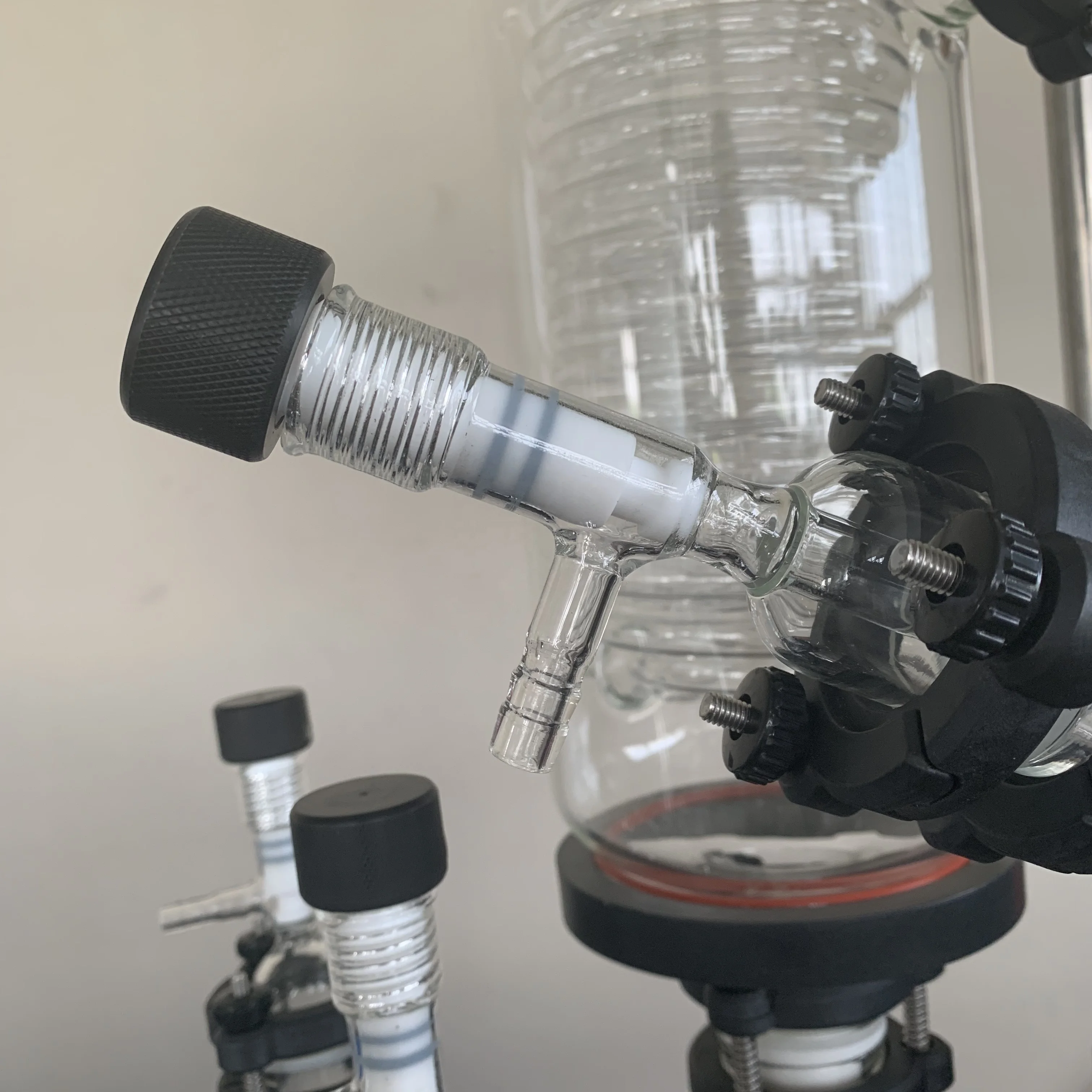 High quality industrial grade 10L 20L 50L Vacuum Evaporation Equipment crude oil and ethanol distillation system