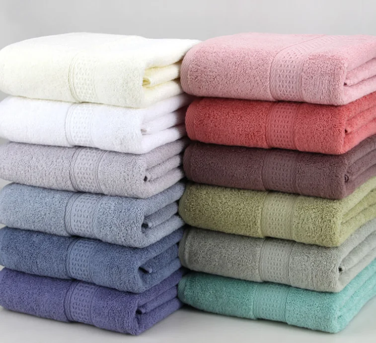 Прямоугольное однотонное окрашенное банное полотенце из органического хлопка 340 г