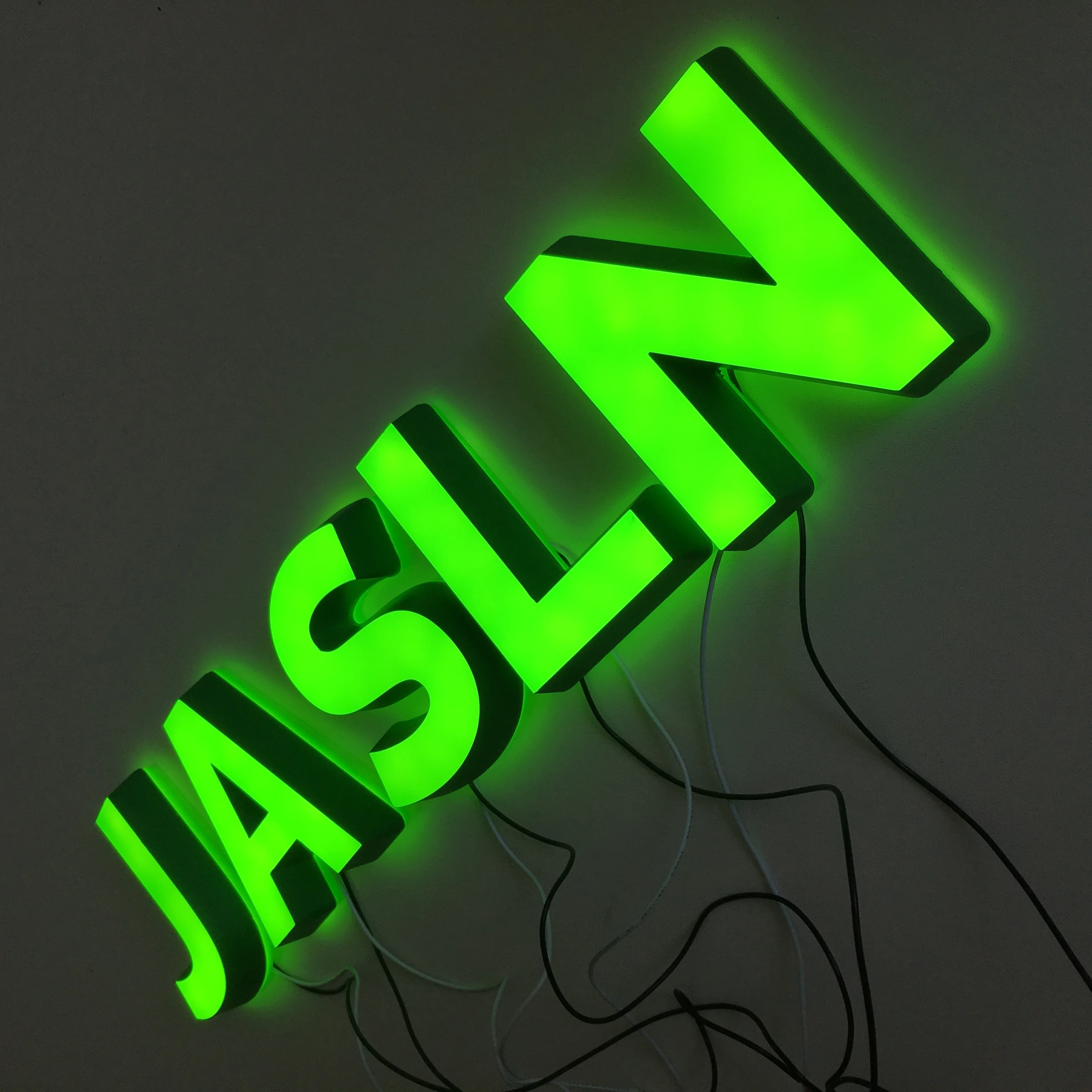 New Trendy Products High Brightness Led Acrylic Letters Sign Name Board DC 12v RGB Building Lights