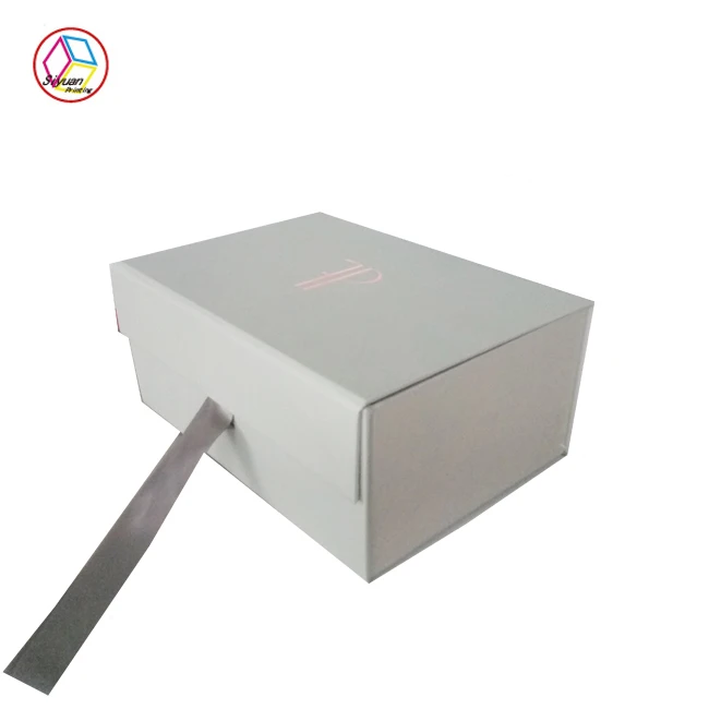 Custom ribbon closure magnetic empty gift box for gift packaging