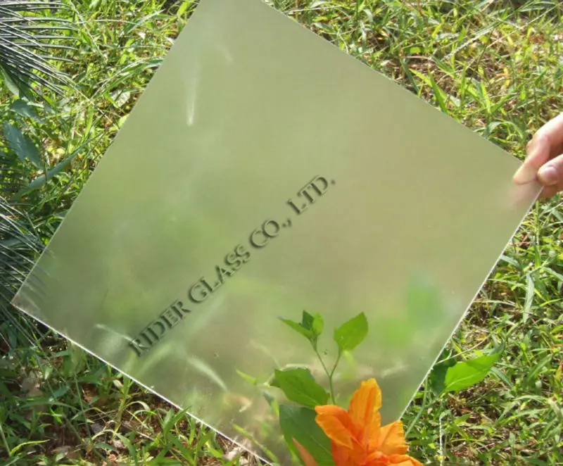 3.2/4mm EN12150 & SPF Low Iron Tempered Glass for Solar Panel