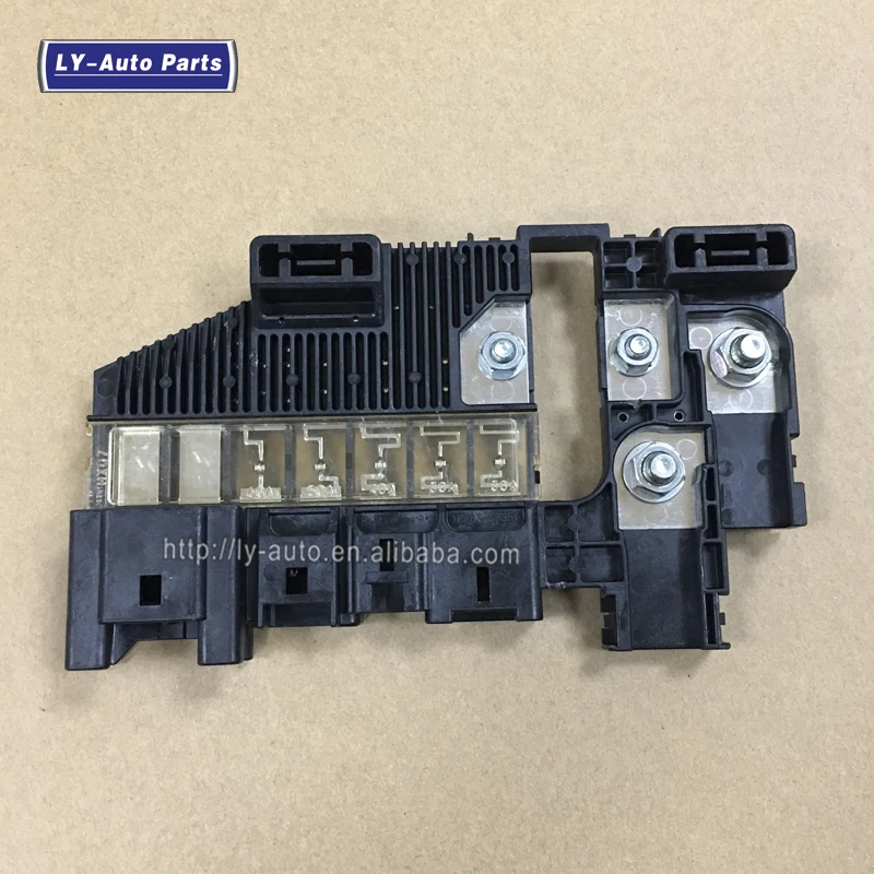 For Suzuki Vitara Battery Fuse 36739-61M00 3673961M00