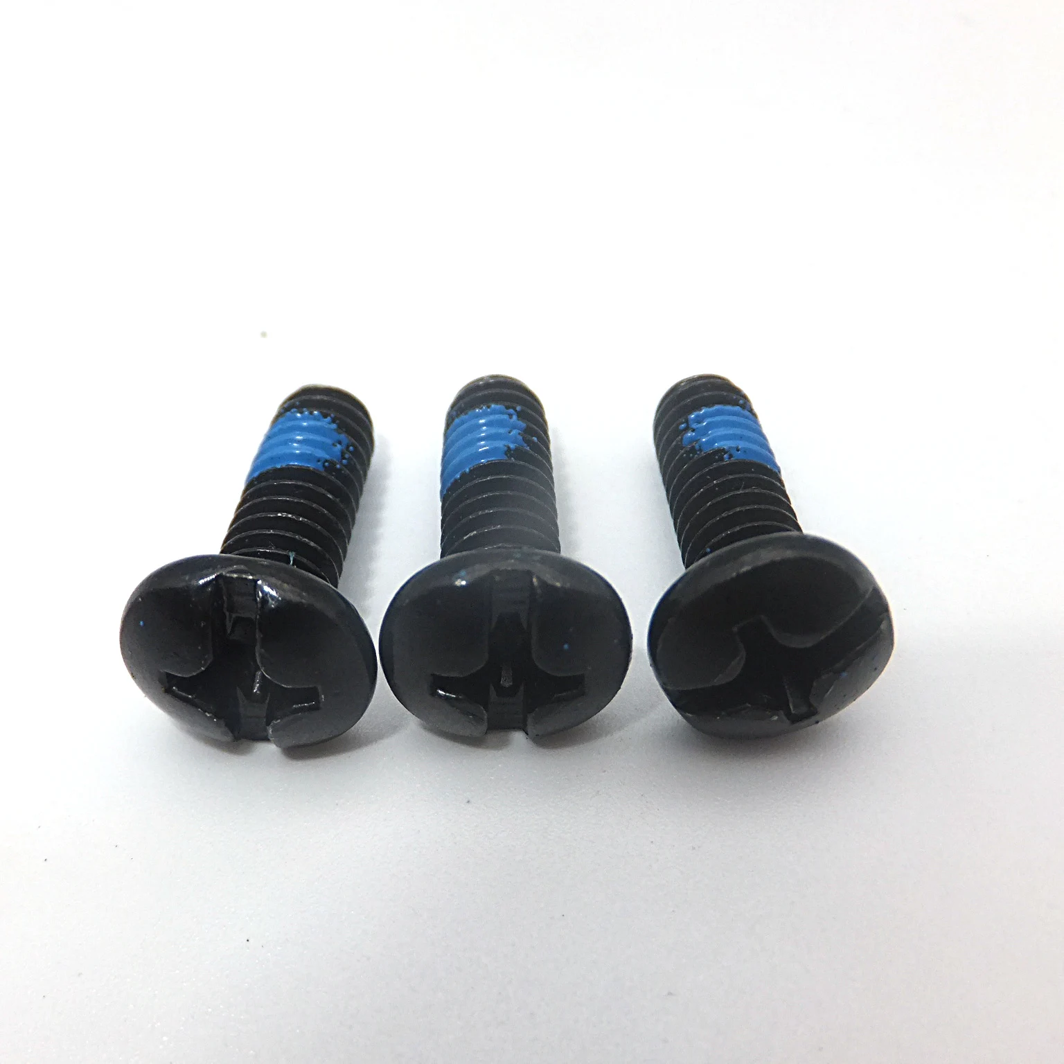 Hardware Material Anti-loose Thumb Self Taping Screw