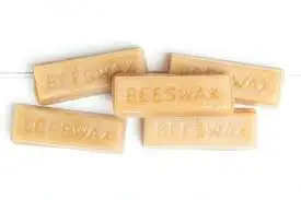 Raw beeswax extract organic bee wax block