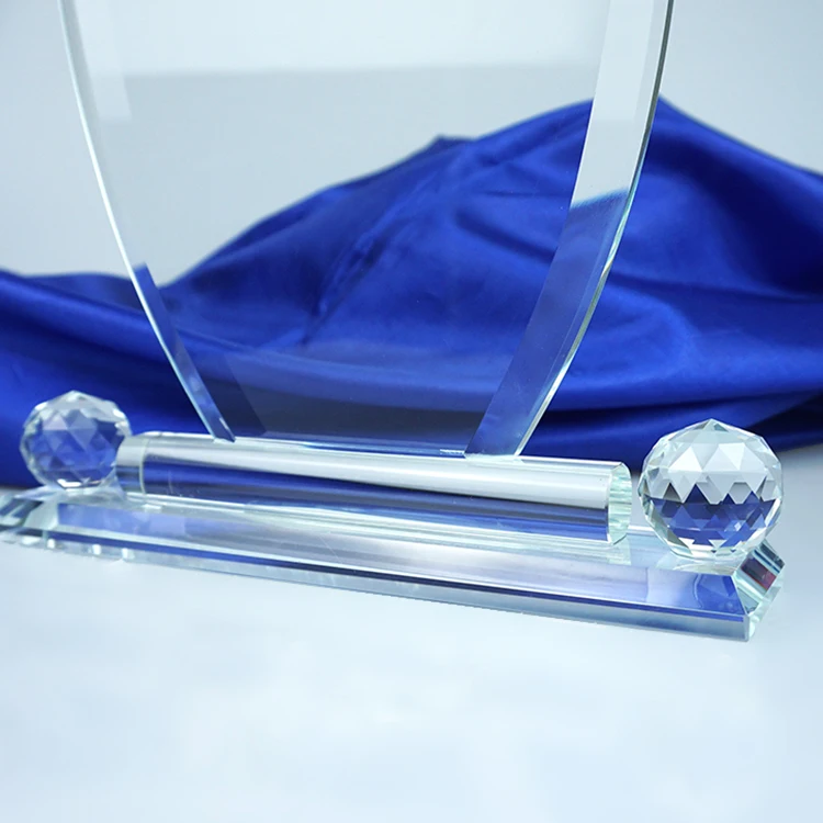 
customize shield shape crystal plaque award gift with Luxury base 