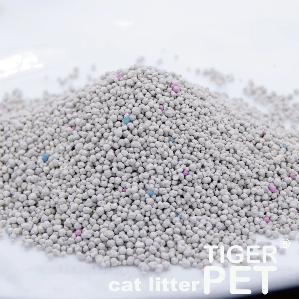 2024 Pet products Dust free super clumping pet sand Nature colored bentonite cat litter supplier
