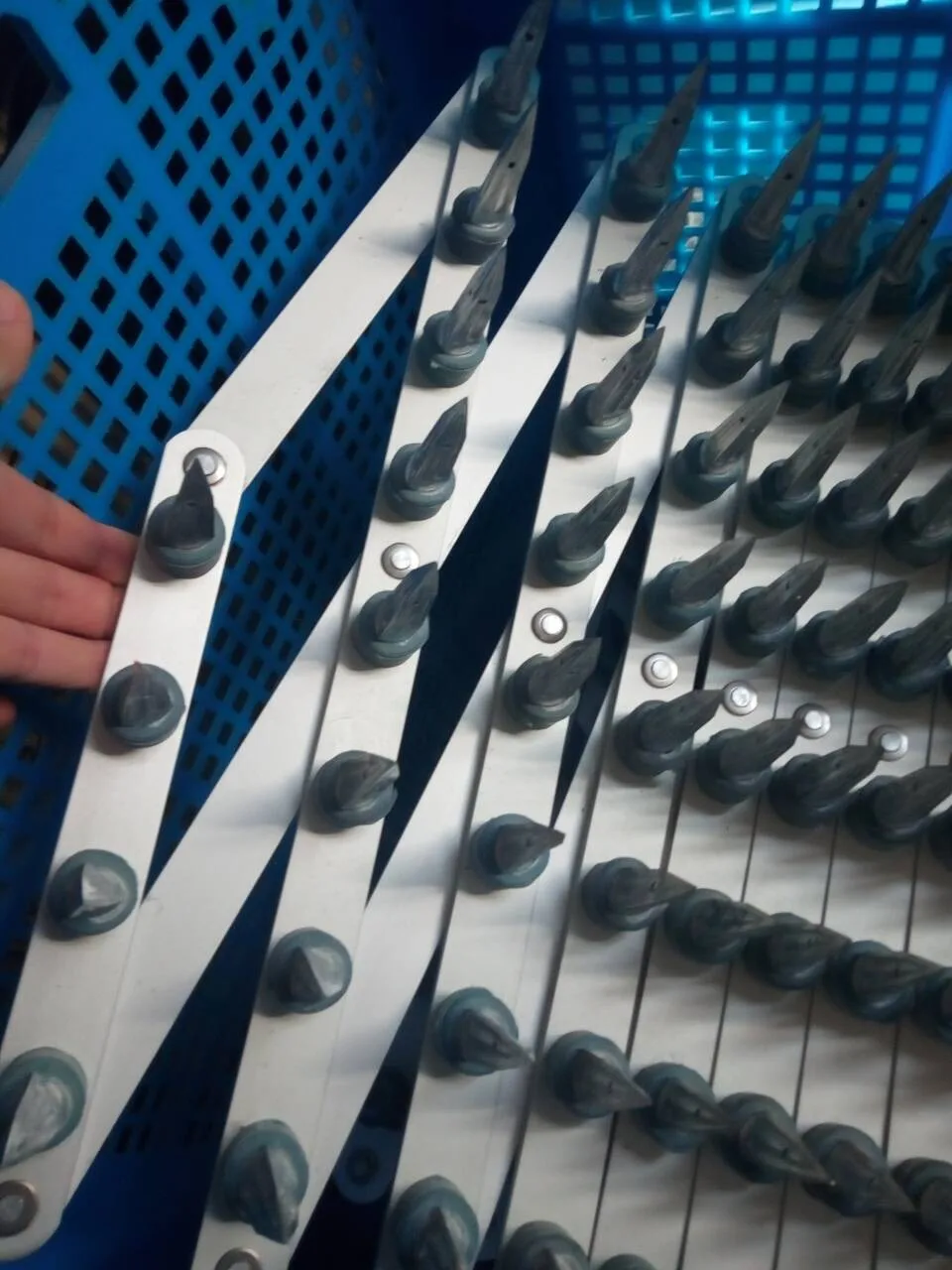 8m Foldable security Tire Spike Strip Aluminum Road Block Barrier tire killer stop a car for traffic control(LZJ-8)