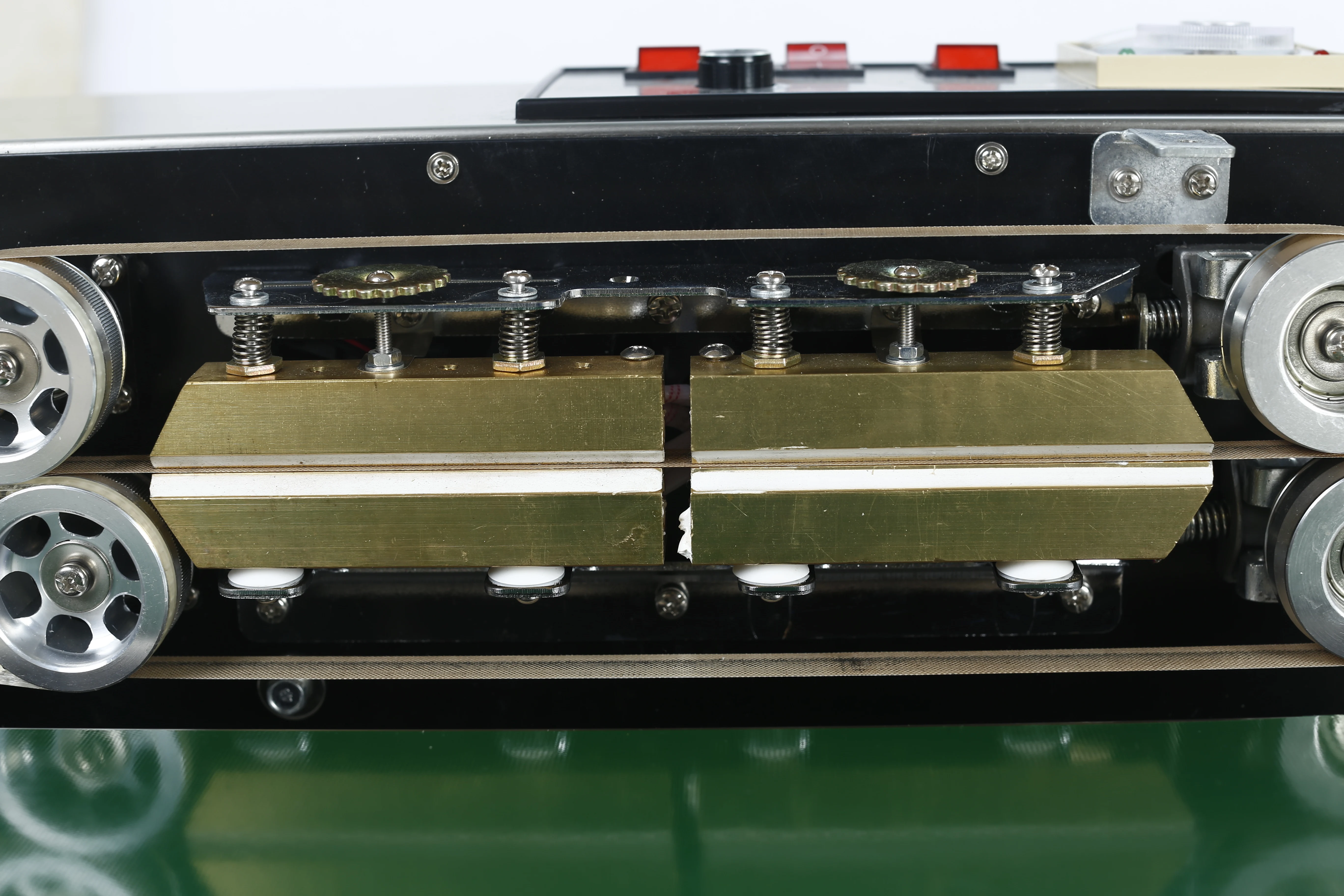 CE approved KUNBA continuous plastic bag sealer machine with date printing