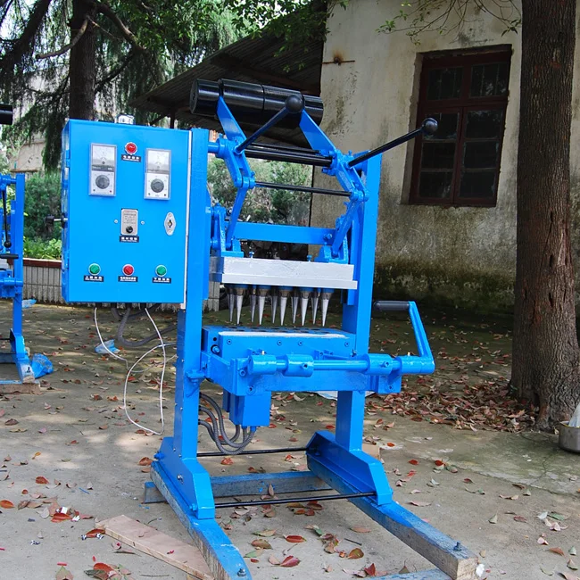 Stainless steel ice cream cone making machine