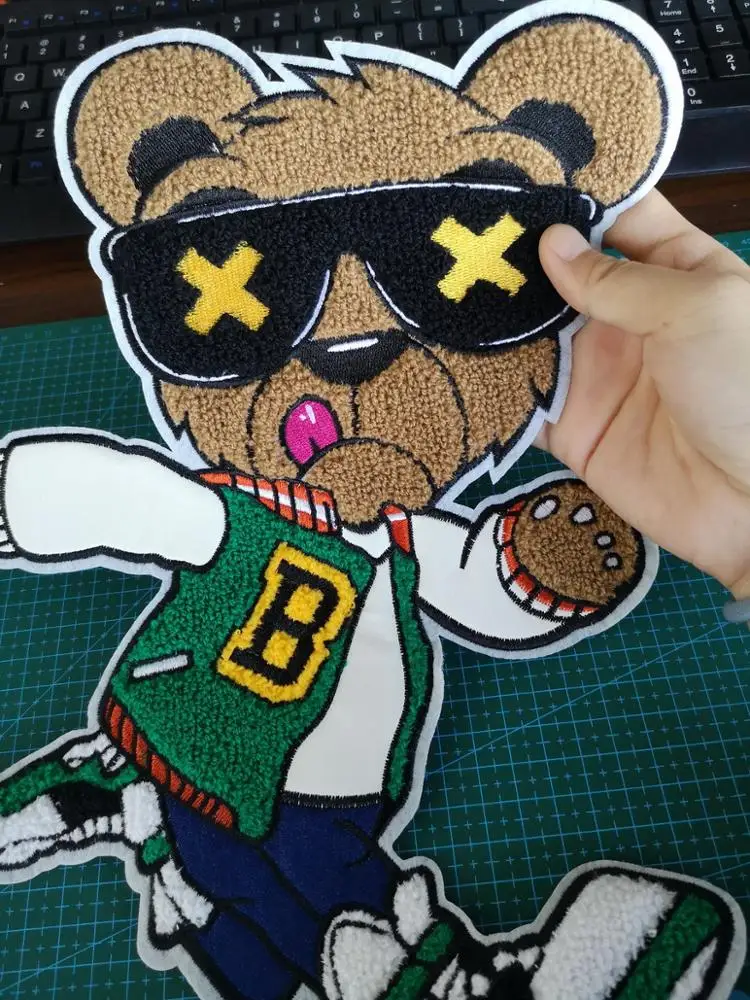 
GUGUTREE embroidery big chenille bear patches for denim jeans,animal cartoon badges DIY jackets,appliques patch AL-204317 