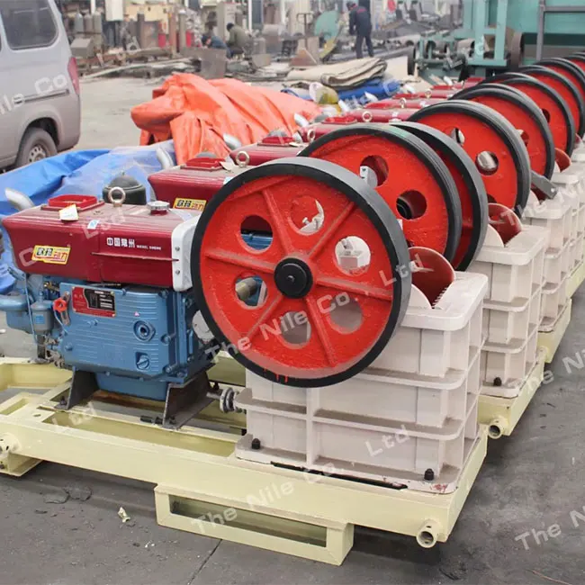 Factory Hotest 1-3 Tons per hour Diesel Engine Compound Crusher Jaw Crusher