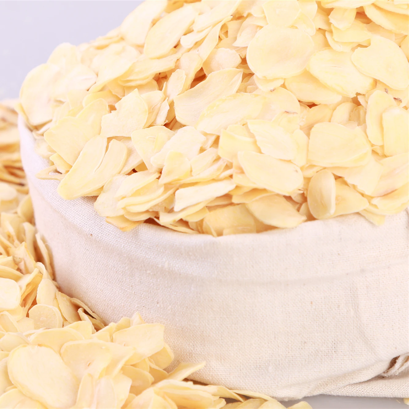 Китайский производитель чеснока, высококачественные сушеные дегидратированные хлопья чеснока