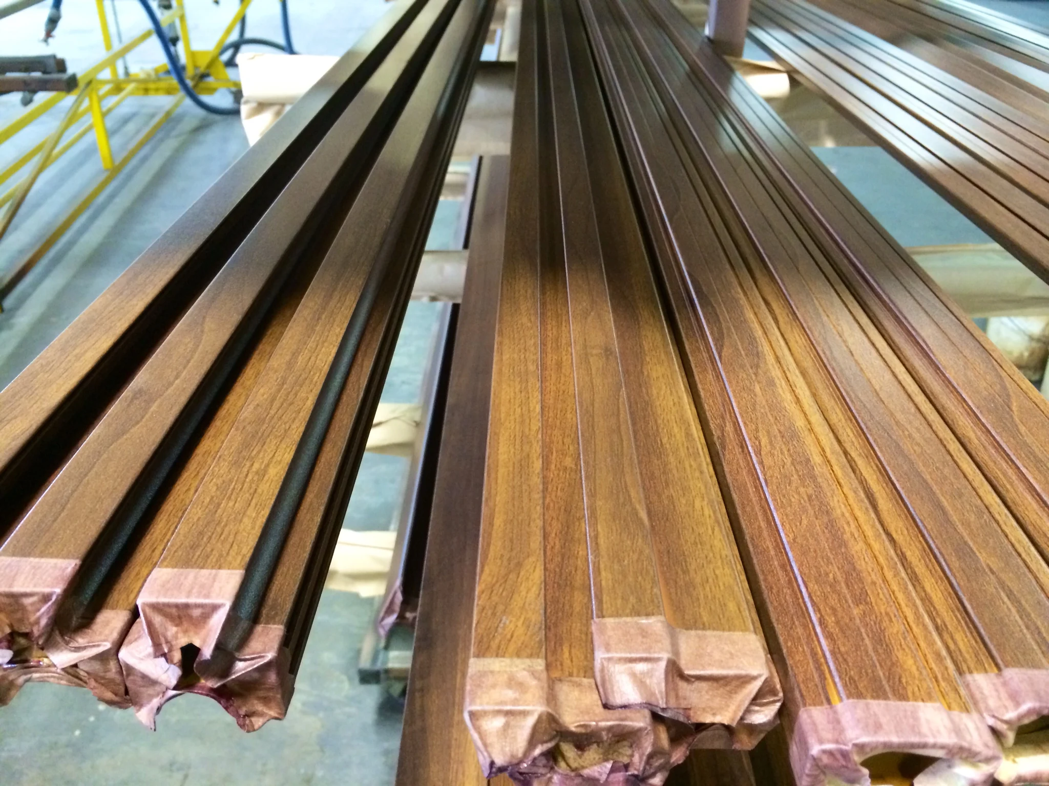 Wood grain transfer powder coating, aluminium powder coating paint for windows