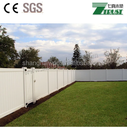 Backyard PVC fence Vinyl White Privacy Fence With Lattice