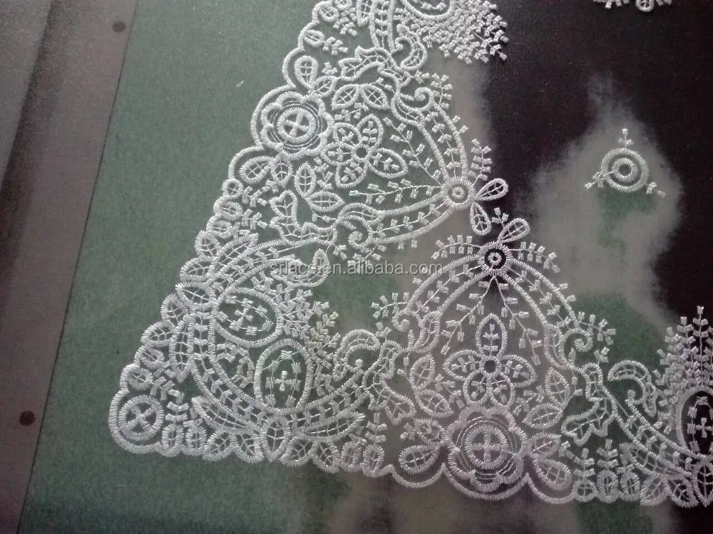 
White Semi-circle Embroidery Lace Mantilla Spanish Lace Veil Mantilla 