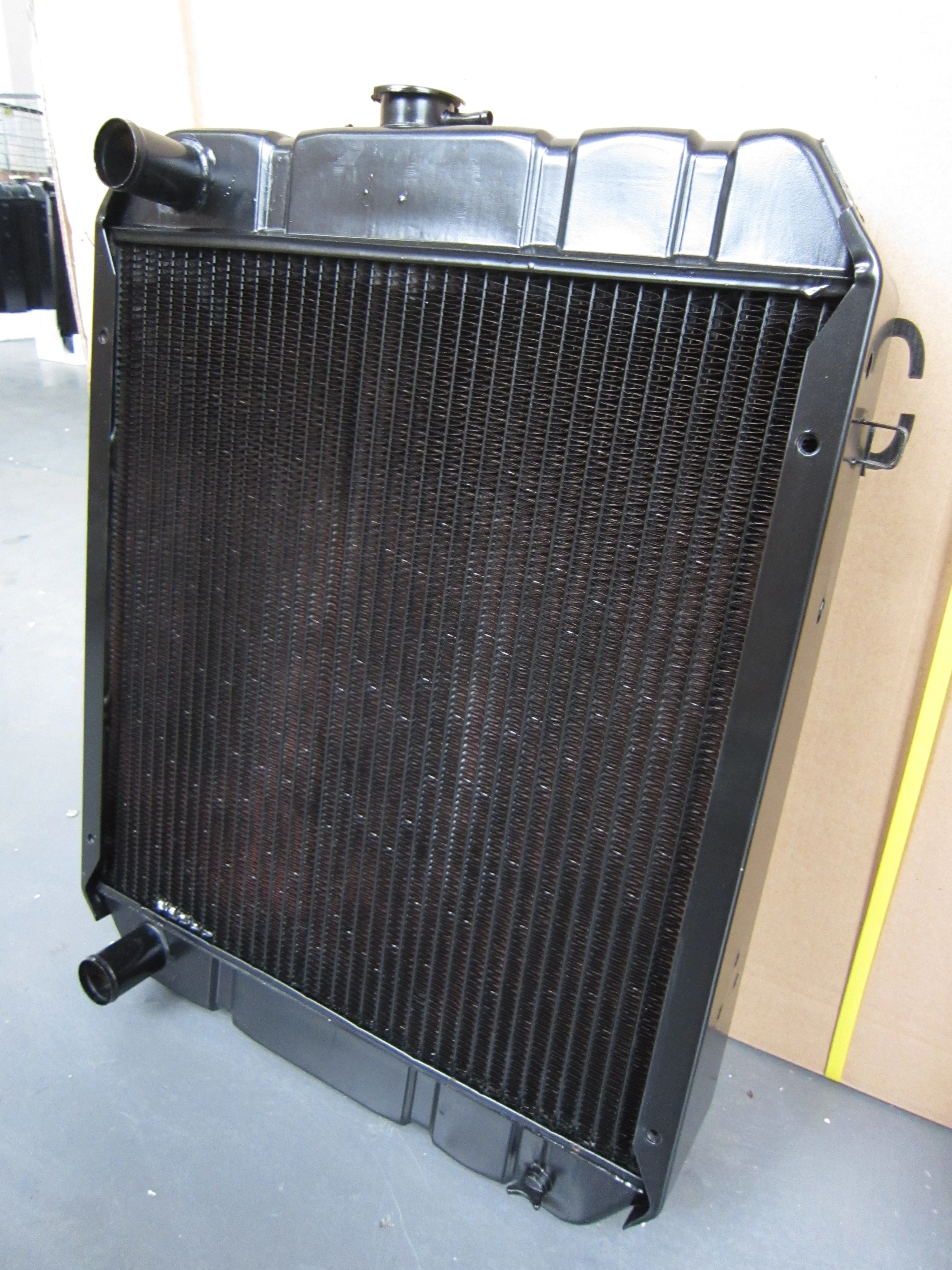 8971665190 8972403450 African Asian market truck spare parts radiator 4HF1 4HG1 for ISUZU