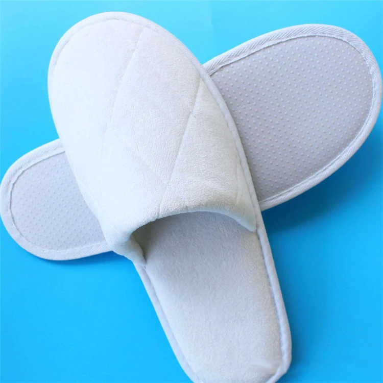 Wholesale Cheap Fashion Soft High Quality Luxury Printed Warm Bathroom Spa Slippers Hotel Disposable Slippers