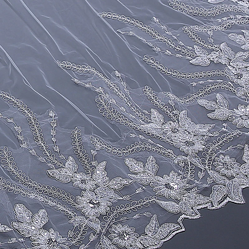 Новая свадебная фата цвета слоновой кости длиной 3 метра с кружевной аппликацией