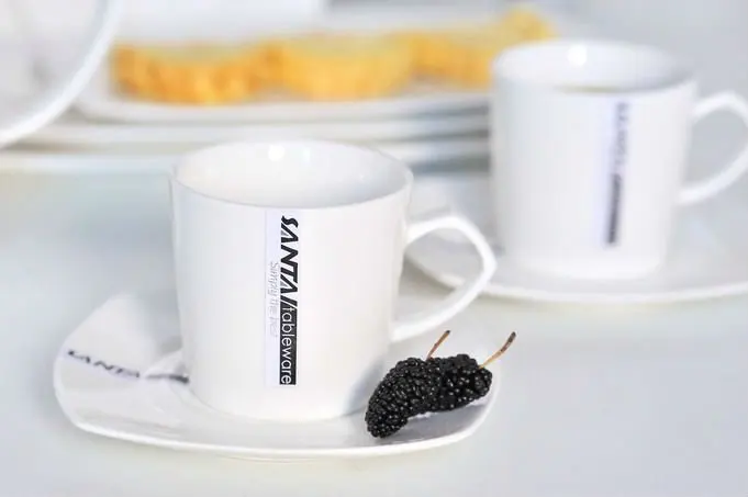 New Designed Wholesale Super White Plates Porcelain Dinnerware Set Ceramic