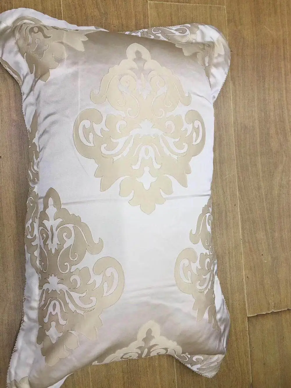 230*250cm Embroidered Duvet customized design bedding sets 4pcs velvet sets