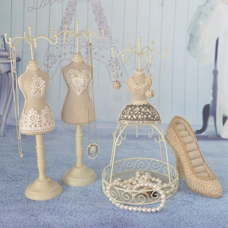 Cheap decorative beauty lady resin mannequin ring necklace jewelry holder for European decor