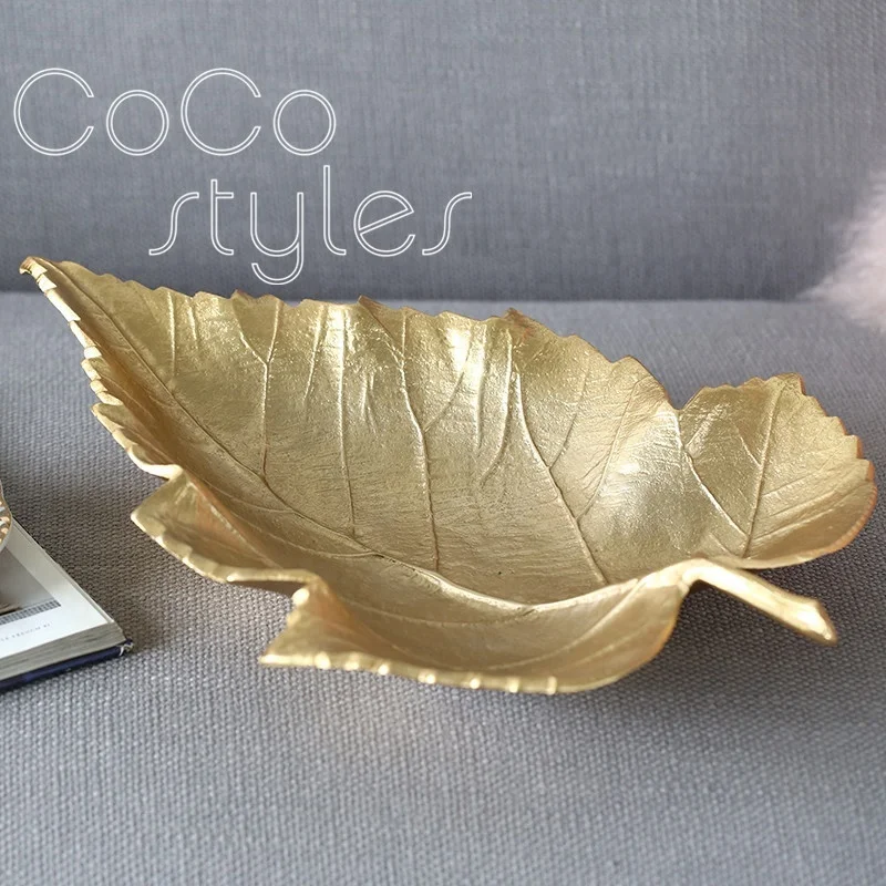 
Cocostyles creative brass golden leaf shape tray for art style wedding party hotel nordic home decoration pieces modern 