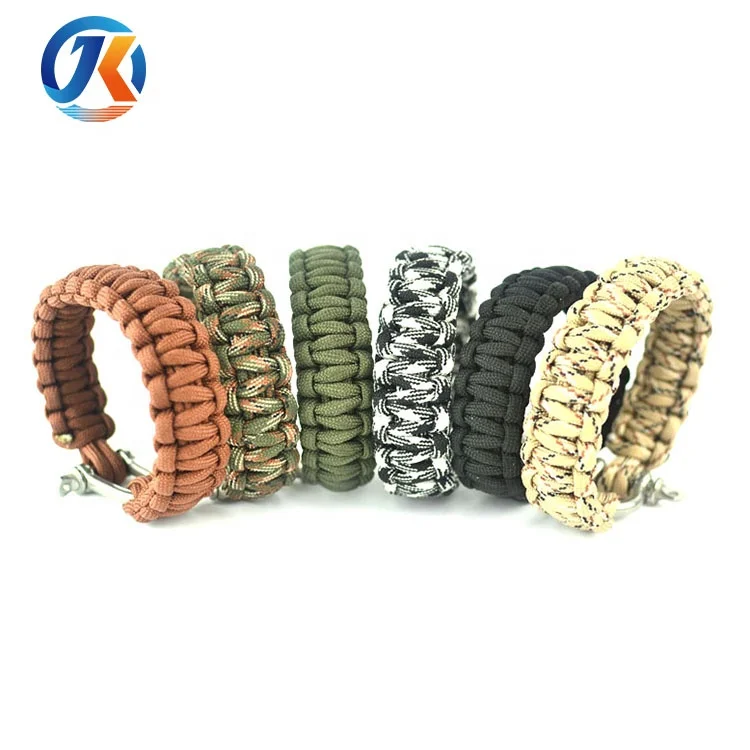 Multifunctional custom paracord bracelet