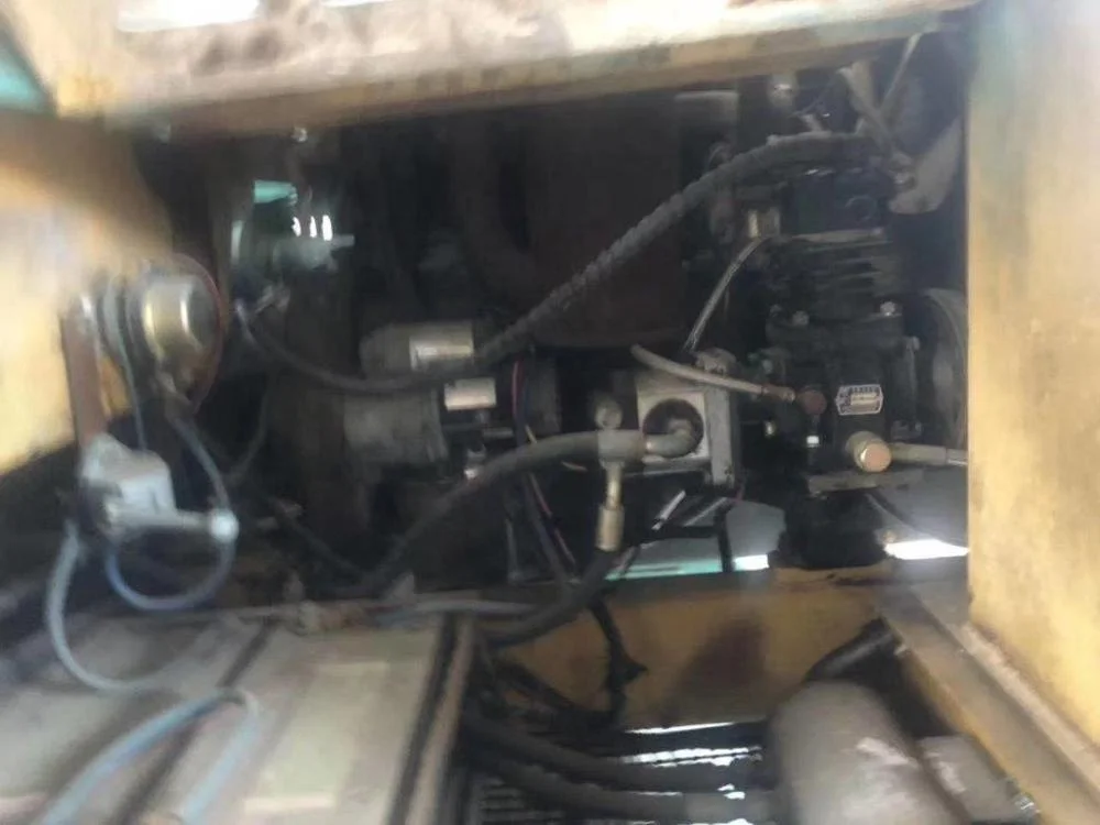 WHEEL EXCAVATOR XINYUAN 75W-9  USED  GOOD PERFORMANCE AND CHEAP