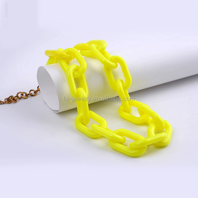 Fashion statement chunky chain plastic women necklace