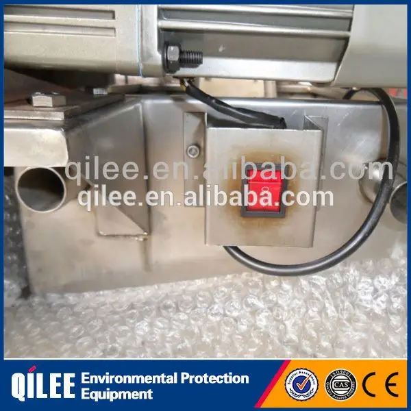 Belt oil skimmer for oily water separating