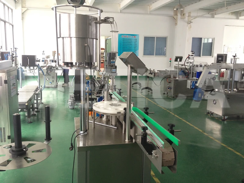 Automatic plastic bottle/glass jar capping machine with lifting machine