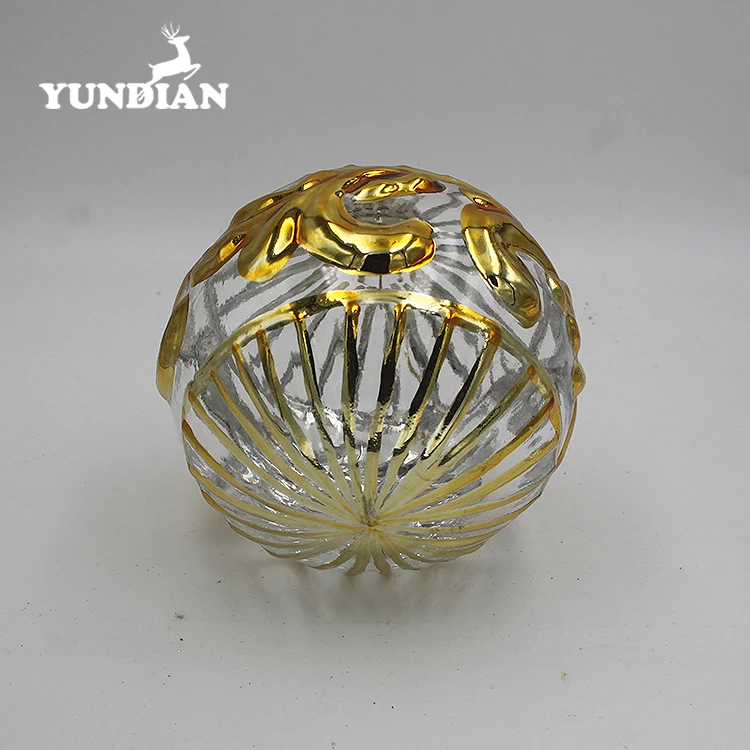 New arrival wholesale clear hanging 8cm christmas glass baubles ball with gold pattern for holiday gift and decoration