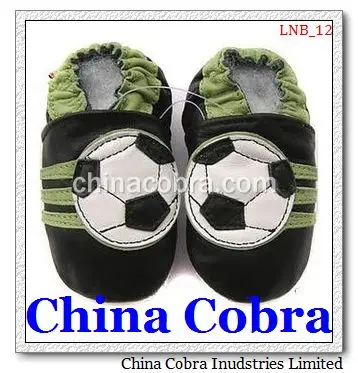 
CHINA COBRA 2021 AMAZON EBAY top selling high quality soft sole leather baby shoes baby moccasins leather moccasins slippers 