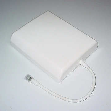 Направленная панельная антенна 8