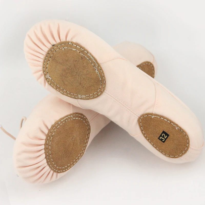 7000003 Cheap Wholesale foldable ballet shoes in bag for Girls