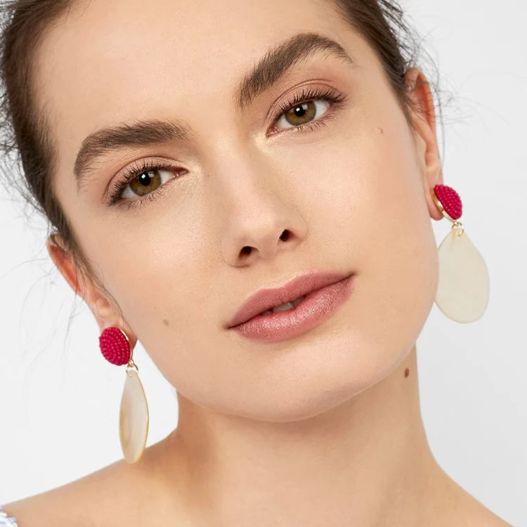 Fashion Seed Beads Wrapped caviar Post Shell Earrings Water Drop Mother of Pearl Earrings