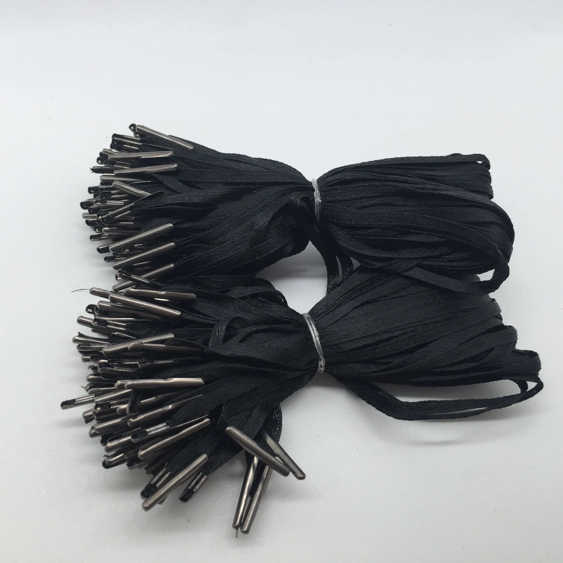 Glossy hang tag with sealed string and safety pin , cotton string hang tag