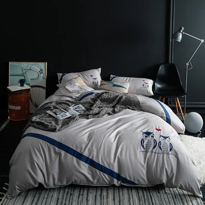 Комплект серого одеяла с вышивкой в сумке, королевский комплект постельного белья, 4 предмета, пододеяльник, простыня и подушка