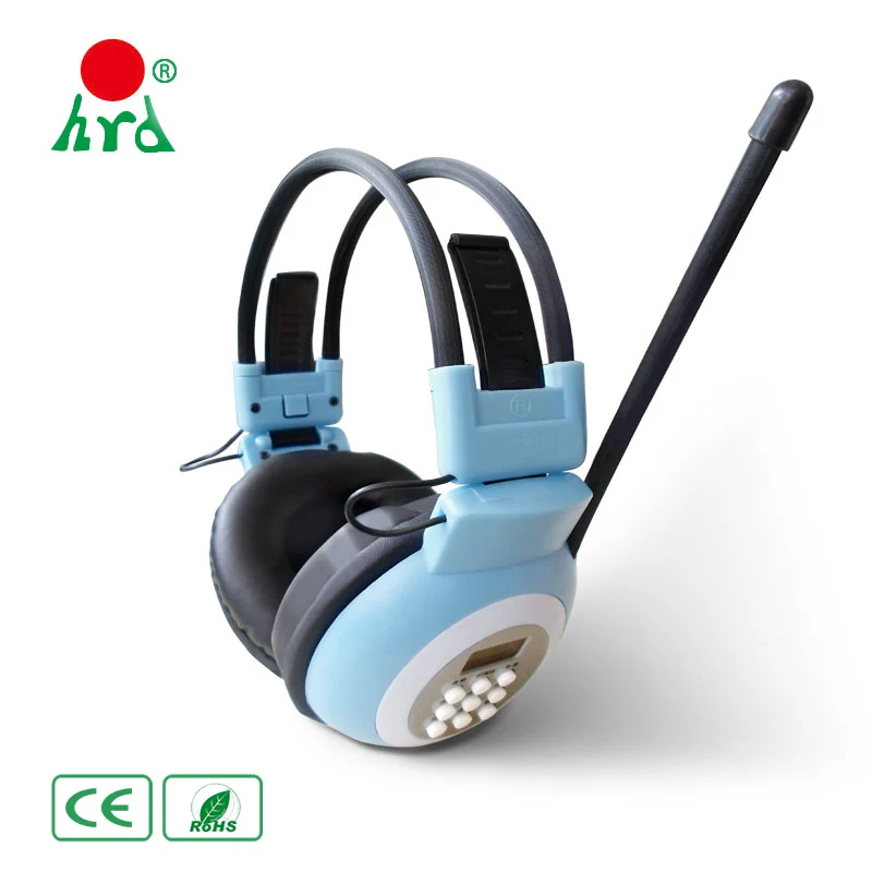 2017 new fashion small wireless headphones with FM radio
