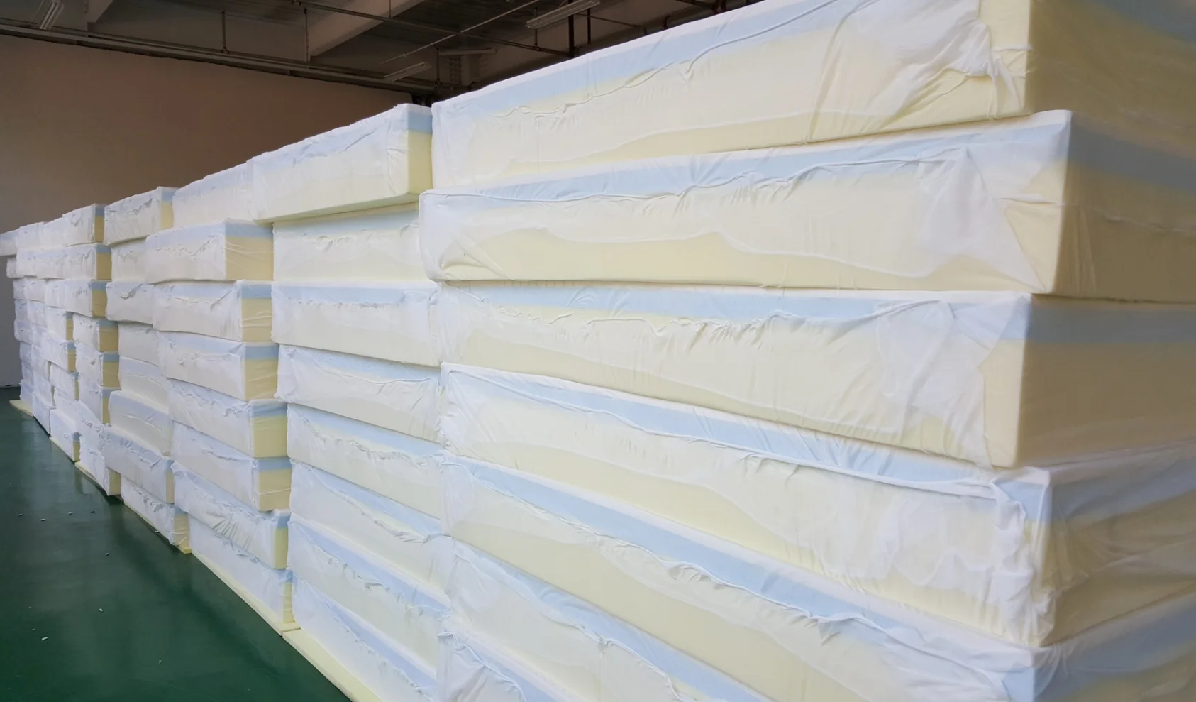 Mattress in a box Latex Foam Memory Foam Multi-Layered Visco Foam Roll Up Roll Pack Vacuum packed Comfortable Mattress Factory