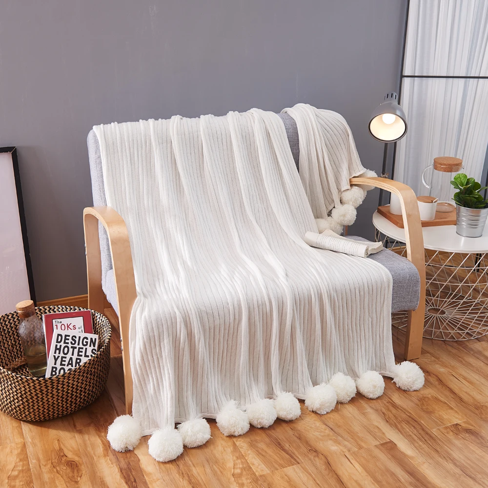 Ins hot sale 7 colors 100% cotton knitted pom pom throw blankets