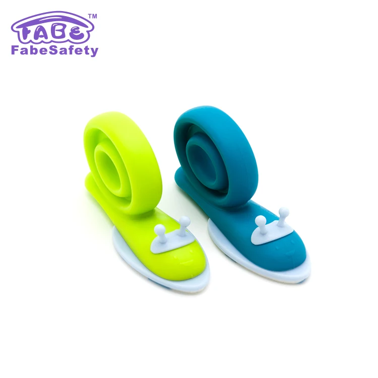 D136 New Baby Products 2020 Indoor Security Gates for Child Safety