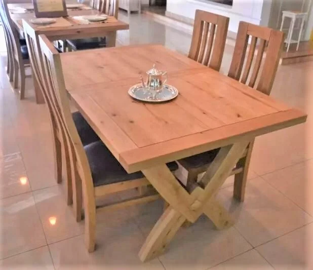 oak veneer dining table