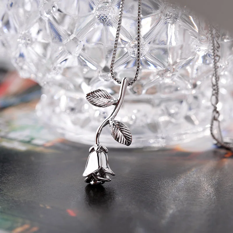 2020 New Design Real gold Plated Jewelry Romantic Rose Flower Pendant Necklace