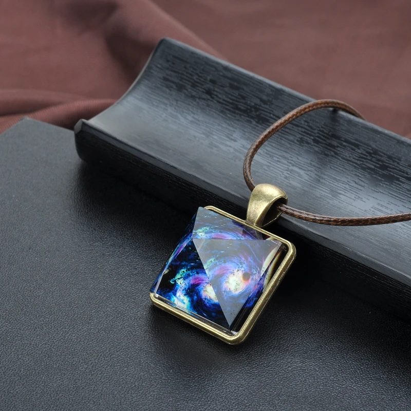 2017 Glowing Crystal Glow in the Dark Pyramid Pendant Outer Space Star Dust Necklace Triangle Geometric Magic Necklace